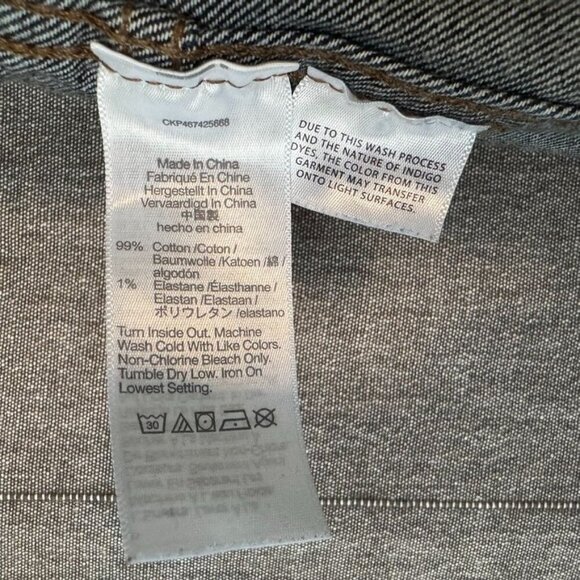 Madewell 11' High Rise in Insley Dark Denim Wash; Welt Pocket Edition Size 26 - Picture 13 of 17